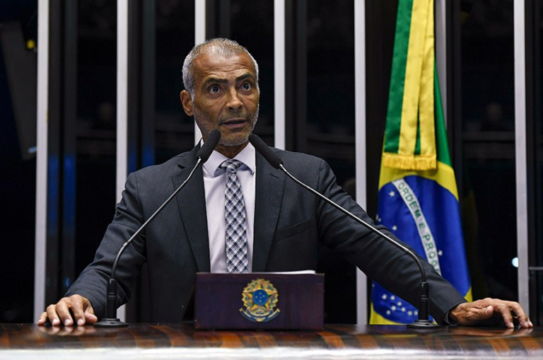 romario-fala-sobre-denuncia-de-corrupcao:-“completamente-infundada”